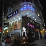 Town House 3* Тирана