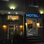Town House 3* Tirana