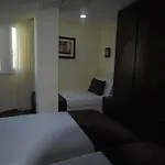 Отель Town House 3*