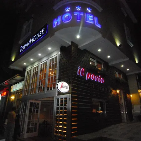 Town House Hotel
