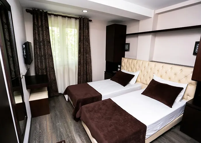 Town House 호텔 티라나