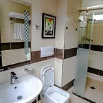 Town House 호텔 3*