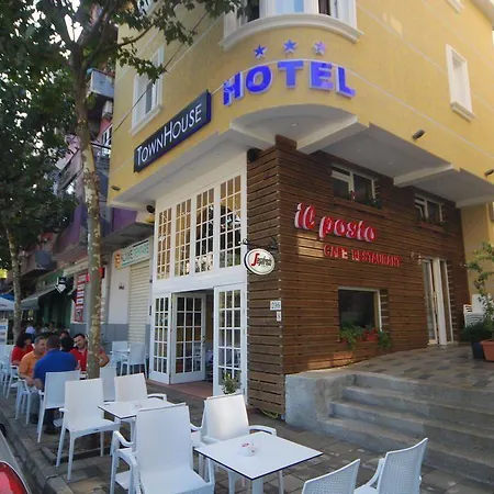 Town House 3* Tirana