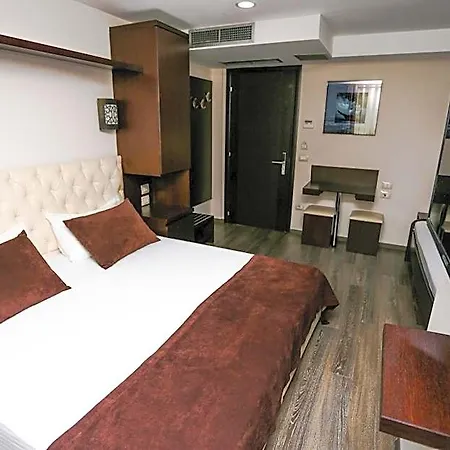 Town House Otel