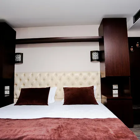 Otel Town House Tiran