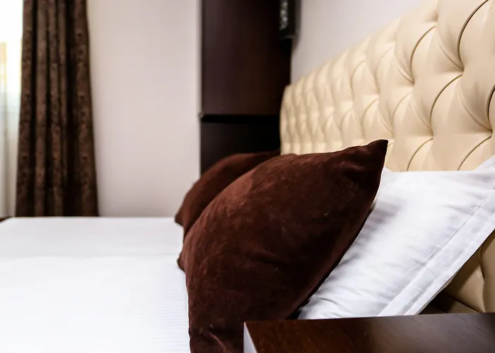 Town House 3* Tirana